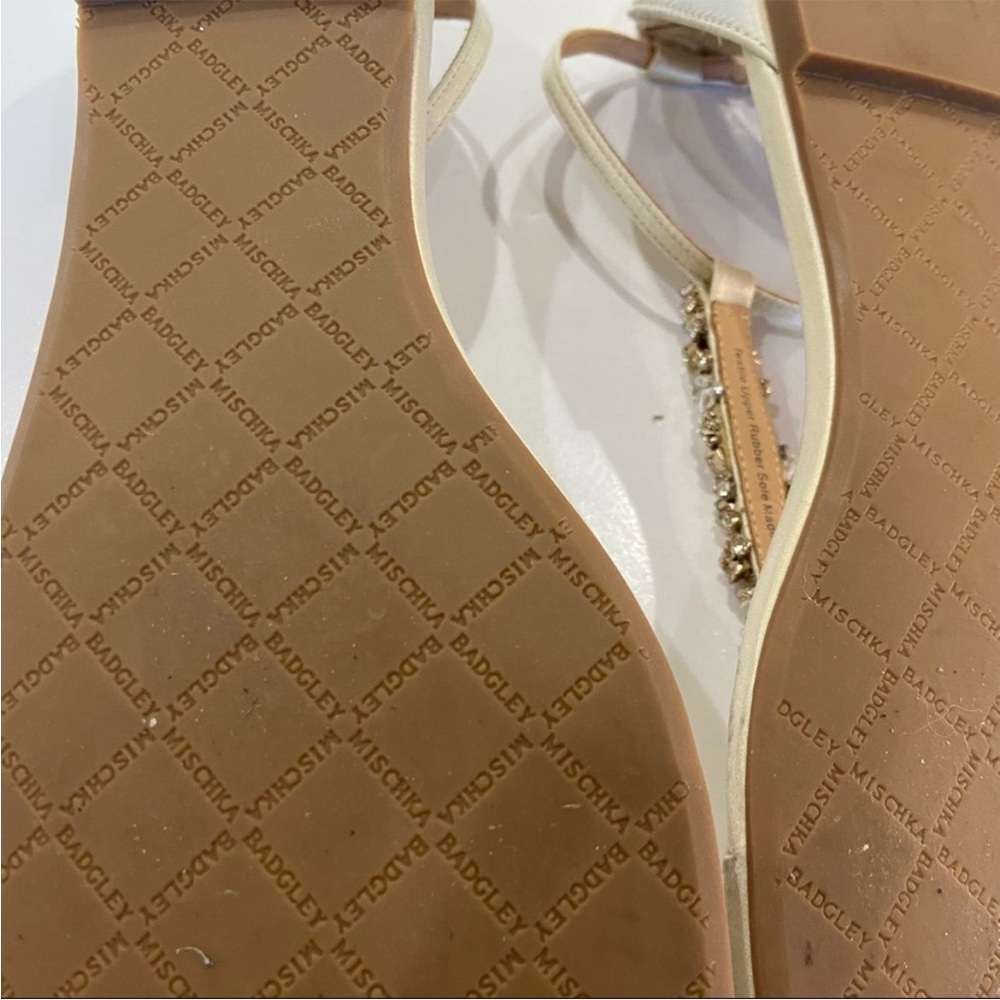 Badgley mischka rhinestone t-strap gladiator Sandals Flip Flops - Picture 5 of 10